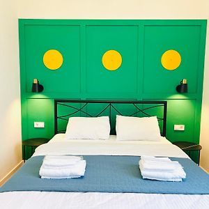 Budget King Room